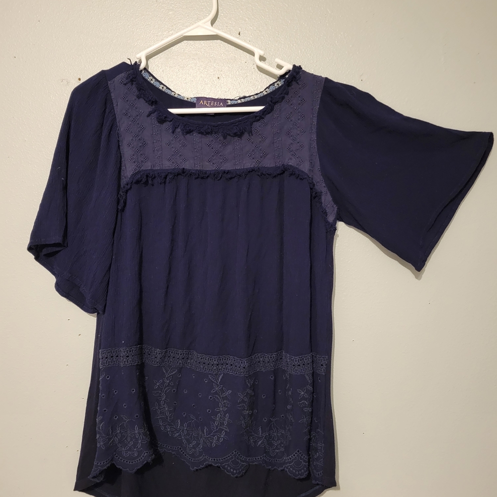 Aritzia‎ Deep Blue Lace Trim Blouse 👠